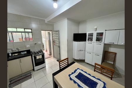 Casa à venda com 70m², 2 quartos e 2 vagasCozinha