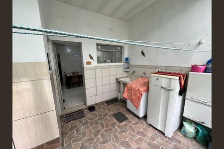 Casa à venda com 70m², 2 quartos e 2 vagasÁrea de Serviço