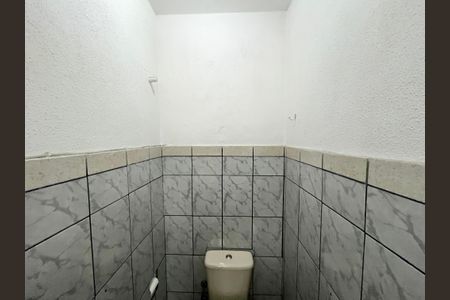 Casa à venda com 70m², 2 quartos e 2 vagasBanheiro de serviço