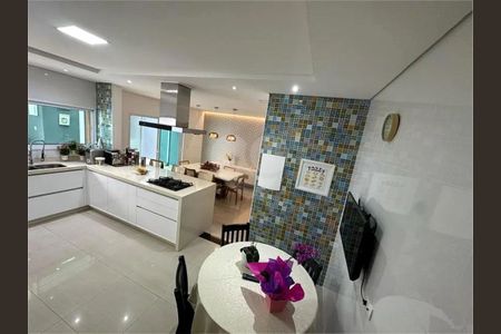 Casa à venda com 364m², 4 quartos e 8 vagas