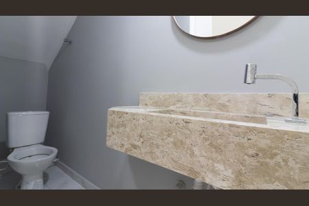 Casa à venda com 145m², 3 quartos e 2 vagas Casa à venda com 145m², 3 quartos e 2 vagasLavabo