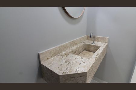 Casa à venda com 145m², 3 quartos e 2 vagas Casa à venda com 145m², 3 quartos e 2 vagasLavabo