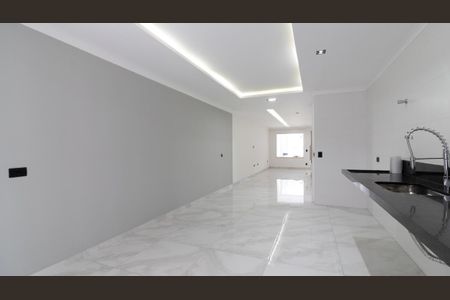 Casa à venda com 145m², 3 quartos e 2 vagas Casa à venda com 145m², 3 quartos e 2 vagasCozinha