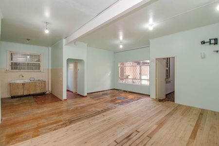 Cozinha de casa para alugar com 4 quartos, 150m² em São João, Porto Alegre