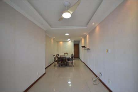 Apartamento à venda com 114m², 2 quartos e 2 vagasSala