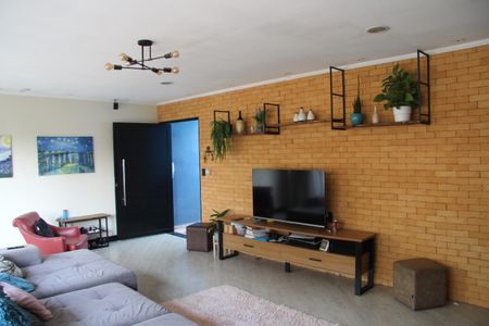 Casa para alugar com 275m², 3 quartos e 3 vagasSala