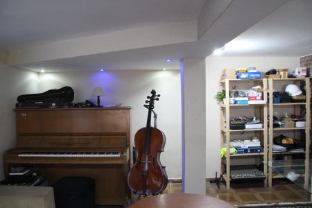 Casa para alugar com 275m², 3 quartos e 3 vagasEscritório 