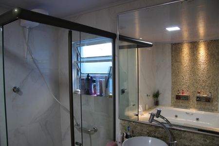 Casa para alugar com 275m², 3 quartos e 3 vagasBanheiro da Suíte