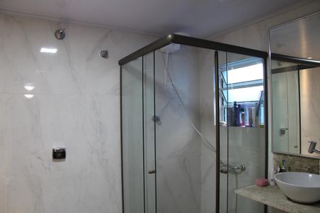 Casa para alugar com 275m², 3 quartos e 3 vagasBanheiro da Suíte