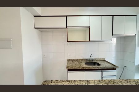 Apartamento à venda com 75m², 3 quartos e 2 vagasCozinha