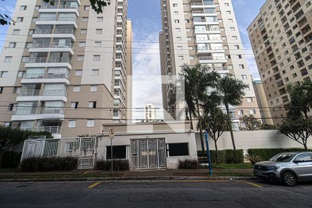 Apartamento para alugar com 59m², 2 quartos e 1 vaga Apartamento para alugar com 59m², 2 quartos e 1 vagaFachada