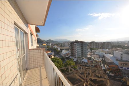 Apartamento à venda com 75m², 2 quartos e 1 vagaVaranda do Quarto 2