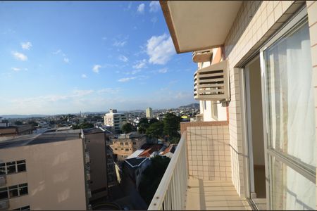 Apartamento à venda com 75m², 2 quartos e 1 vagaVaranda do Quarto 2