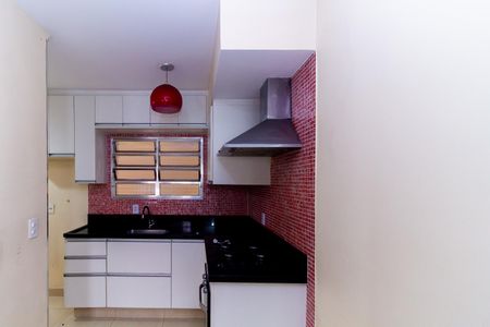 Casa de condomínio à venda com 64m², 2 quartos e 1 vaga Casa de condomínio à venda com 64m², 2 quartos e 1 vagaCozinha