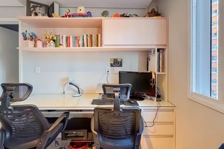 Apartamento à venda com 69m², 2 quartos e 1 vagaEscritório