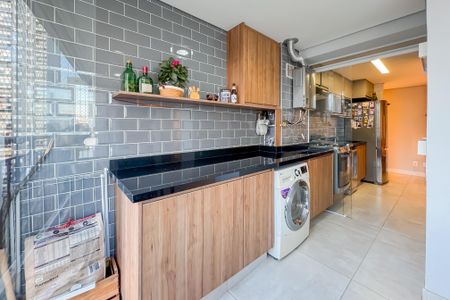 Apartamento à venda com 69m², 2 quartos e 1 vagaÁrea de Serviço