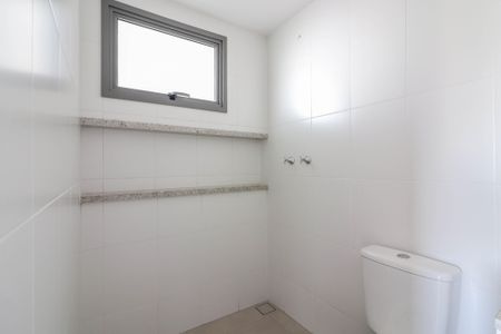 Apartamento para alugar com 69m², 2 quartos e 1 vaga Apartamento para alugar com 69m², 2 quartos e 1 vagaBanheiro da Suíte