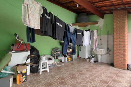 Casa à venda com 150m², 3 quartos e 2 vagas Casa à venda com 150m², 3 quartos e 2 vagasÁrea de Serviço