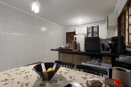 Casa à venda com 150m², 3 quartos e 2 vagas Casa à venda com 150m², 3 quartos e 2 vagasCozinha