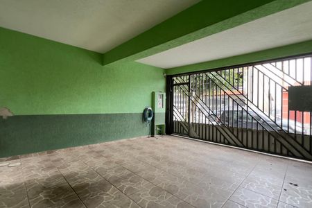 Casa à venda com 150m², 3 quartos e 2 vagas Casa à venda com 150m², 3 quartos e 2 vagasGaragem