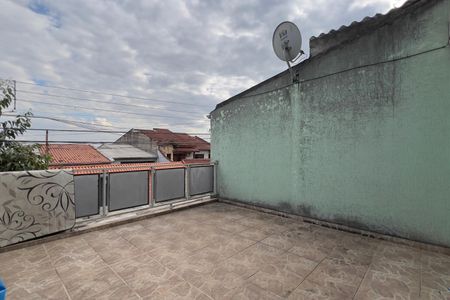 Casa à venda com 150m², 3 quartos e 2 vagas Casa à venda com 150m², 3 quartos e 2 vagasVaranda da Sala