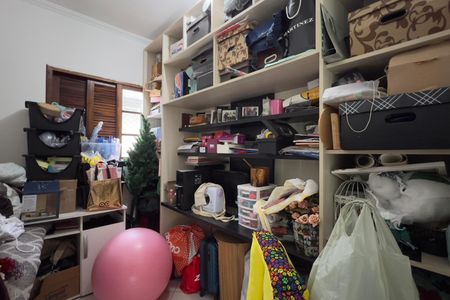 Casa à venda com 150m², 3 quartos e 2 vagas Casa à venda com 150m², 3 quartos e 2 vagasQuarto 1