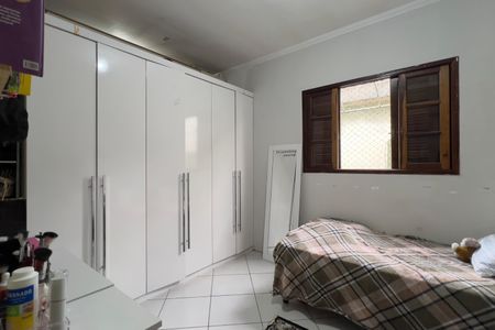 Casa à venda com 150m², 3 quartos e 2 vagas Casa à venda com 150m², 3 quartos e 2 vagasQuarto 2