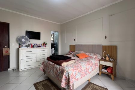 Casa à venda com 150m², 3 quartos e 2 vagas Casa à venda com 150m², 3 quartos e 2 vagasSuíte