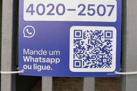 Casa à venda com 150m², 3 quartos e 2 vagas Casa à venda com 150m², 3 quartos e 2 vagasPlaca