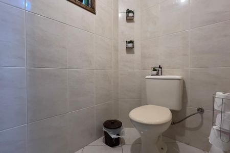 Casa à venda com 150m², 3 quartos e 2 vagas Casa à venda com 150m², 3 quartos e 2 vagasLavabo