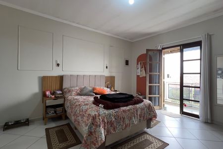 Casa à venda com 150m², 3 quartos e 2 vagas Casa à venda com 150m², 3 quartos e 2 vagasSuíte