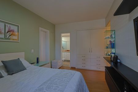 Apartamento à venda com 170m², 4 quartos e 3 vagasSuíte 1