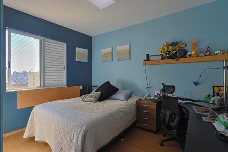 Apartamento à venda com 170m², 4 quartos e 3 vagasQuarto 2