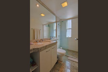 Apartamento à venda com 170m², 4 quartos e 3 vagasBanheiro Social