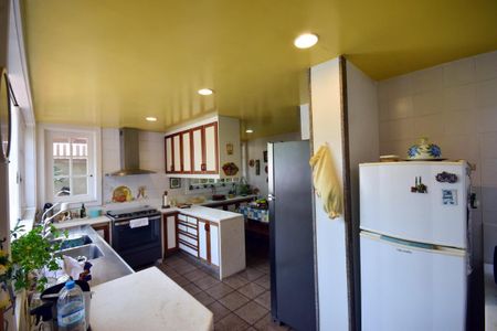 Casa de condomínio à venda com 650m², 4 quartos e 4 vagasCozinha