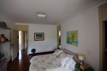 Casa de condomínio à venda com 650m², 4 quartos e 4 vagasSuíte 1