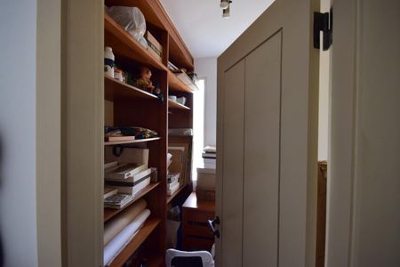 Casa de condomínio à venda com 650m², 4 quartos e 4 vagasEstúdio