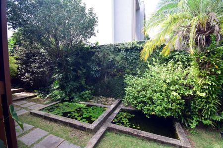 Casa de condomínio à venda com 650m², 4 quartos e 4 vagasEntrada