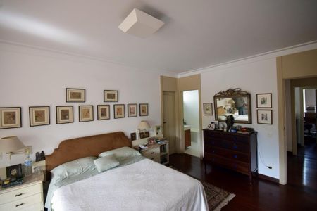 Casa de condomínio à venda com 650m², 4 quartos e 4 vagasSuíte Principal