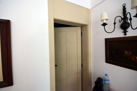 Casa de condomínio à venda com 650m², 4 quartos e 4 vagasCorredor