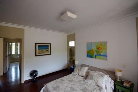 Casa de condomínio à venda com 650m², 4 quartos e 4 vagasSuíte 1