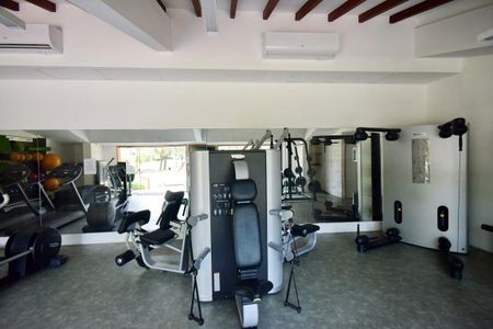 Casa de condomínio à venda com 650m², 4 quartos e 4 vagasÁrea comum - Academia