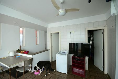 Casa de condomínio à venda com 650m², 4 quartos e 4 vagasÁrea de Serviço