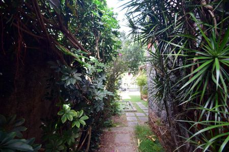 Casa de condomínio à venda com 650m², 4 quartos e 4 vagasCorredor Lateral