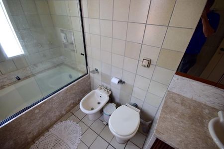 Casa de condomínio à venda com 650m², 4 quartos e 4 vagasBanheiro Suíte 2