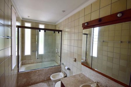 Casa de condomínio à venda com 650m², 4 quartos e 4 vagasBanheiro Suíte 2