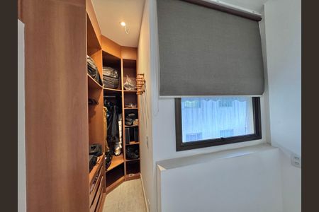 Apartamento à venda com 177m², 4 quartos e 2 vagasQuarto 2