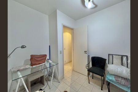 Apartamento à venda com 177m², 4 quartos e 2 vagasQuarto 2