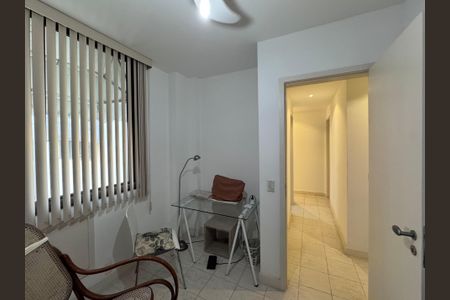 Apartamento à venda com 177m², 4 quartos e 2 vagasQuarto 1
