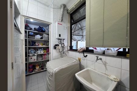 Apartamento à venda com 177m², 4 quartos e 2 vagasCozinha e Área de Serviço